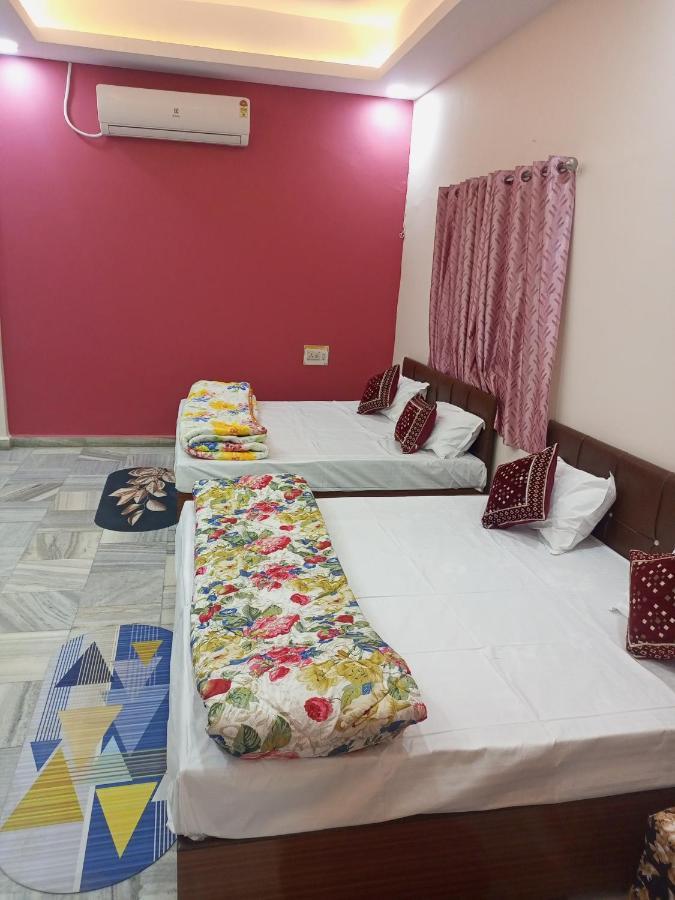 Aashirwad Residency Acomodação com café da manhã Ujjain Exterior foto