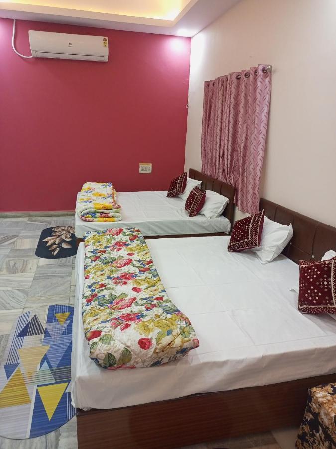 Aashirwad Residency Acomodação com café da manhã Ujjain Exterior foto