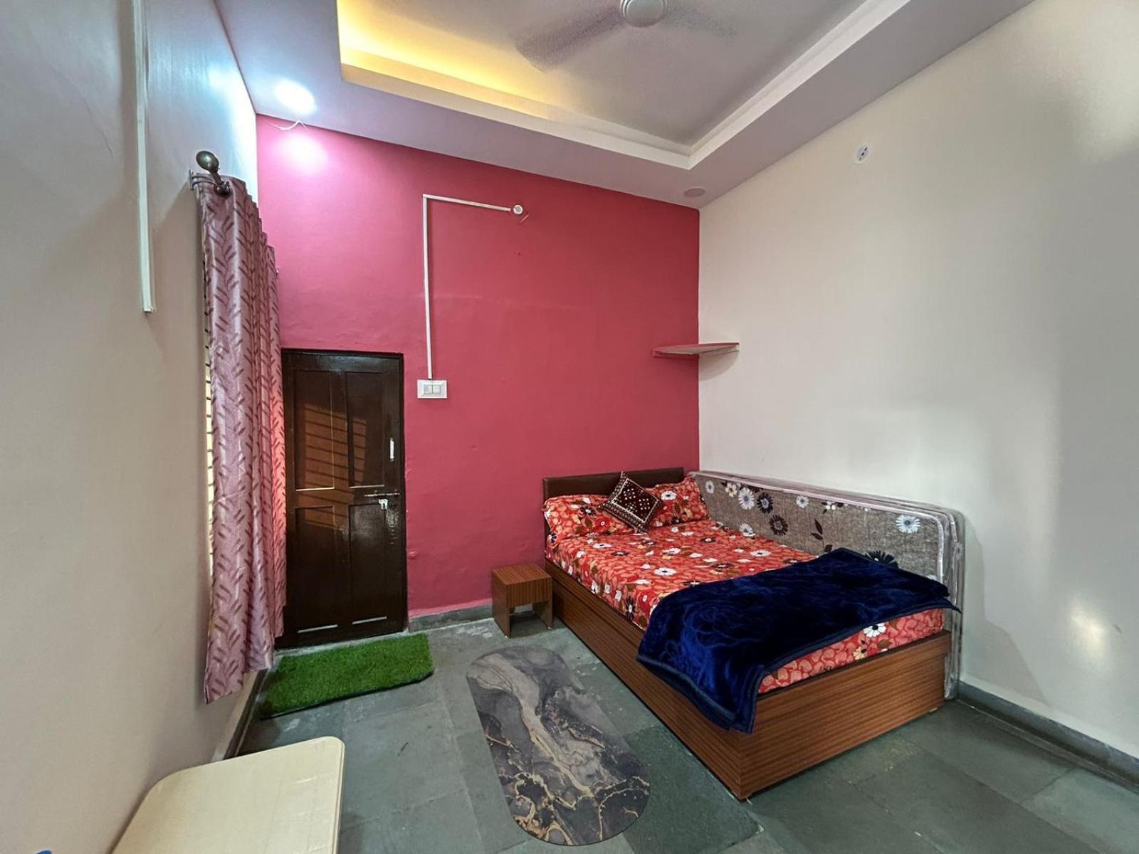 Aashirwad Residency Acomodação com café da manhã Ujjain Quarto foto