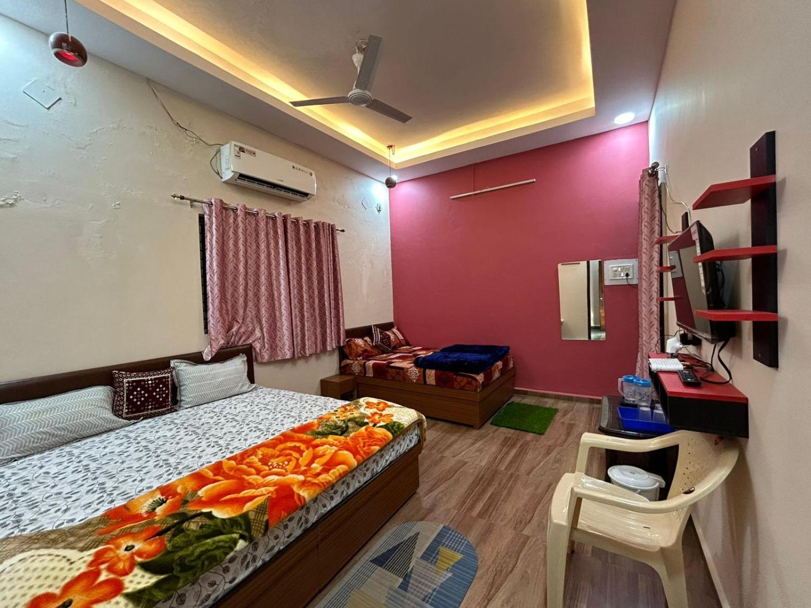 Aashirwad Residency Acomodação com café da manhã Ujjain Quarto foto